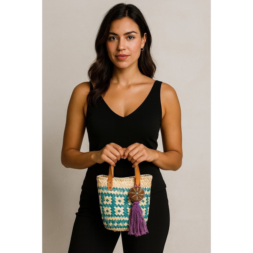 Mexican  Handcrafted Woven Wicker Straw Bohemian Hand Bag Small